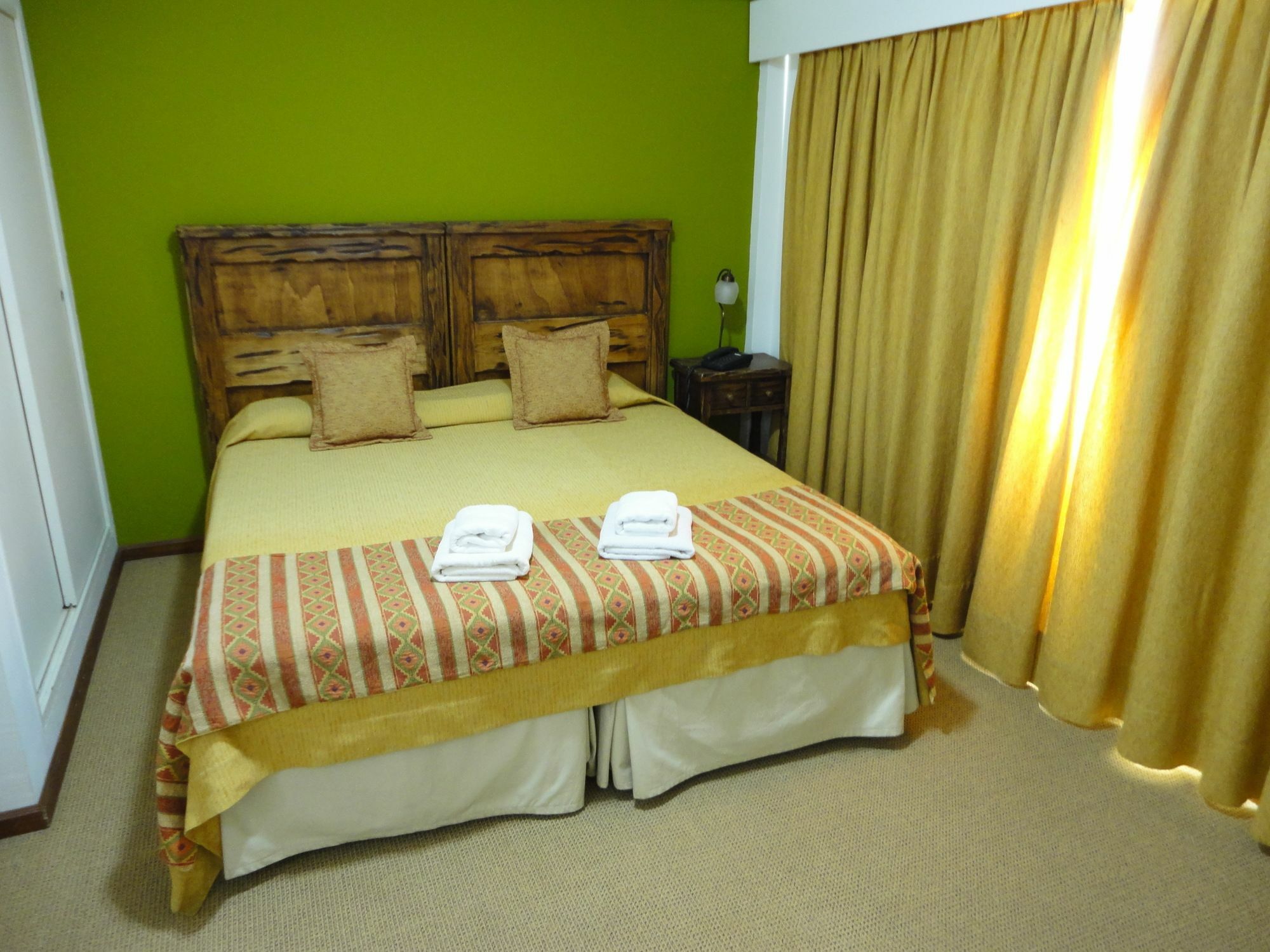 Aikendor Hotel Panoramico El Calafate Bagian luar foto